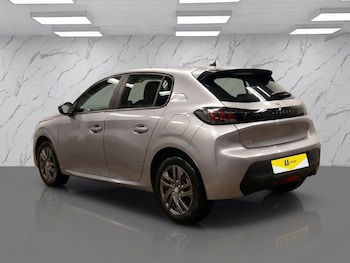 Used Peugeot 208 2022 for sale - 77212997: Photo