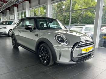 Used MINI Hatch 2022 for sale - 75122304: Photo