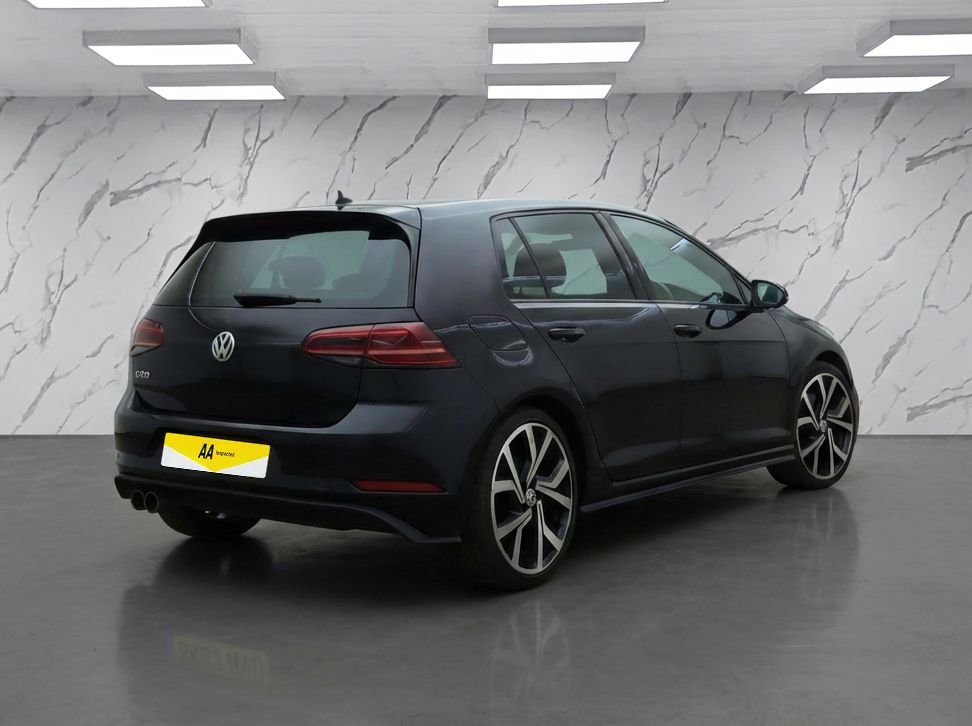 Used Volkswagen Golf 2017 for sale - 77498529: Photo 4