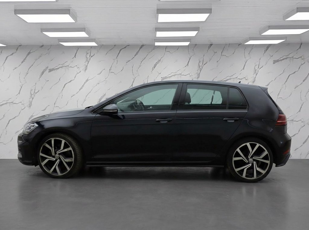 Used Volkswagen Golf 2017 for sale - 77498529: Photo 6