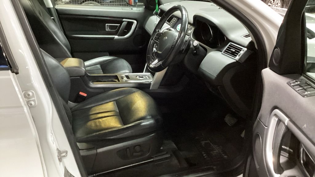 Used Land Rover Discovery Sport 2018 for sale - 77976677: Photo 12