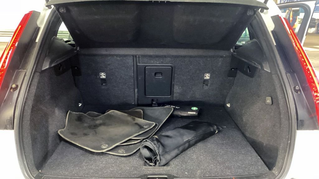 Used Volvo XC40 2021 for sale - 76386478: Photo 12