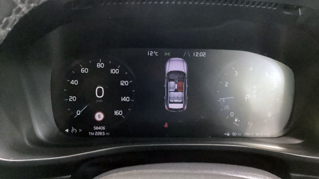 Used Volvo XC40 2021 for sale - 76386478: Photo 9