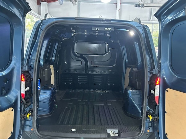 Used Ford Transit Courier 2019 for sale - 76132733: Photo 11