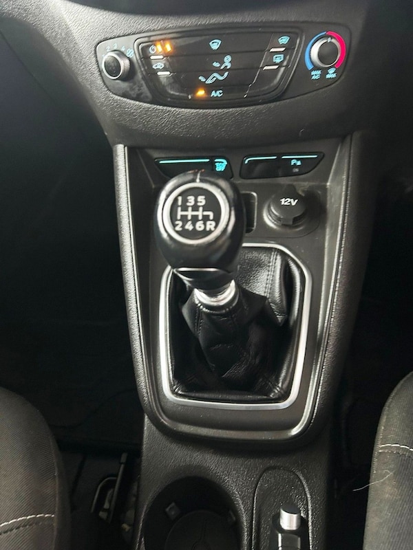 Used Ford Transit Courier 2019 for sale - 76132733: Photo 19