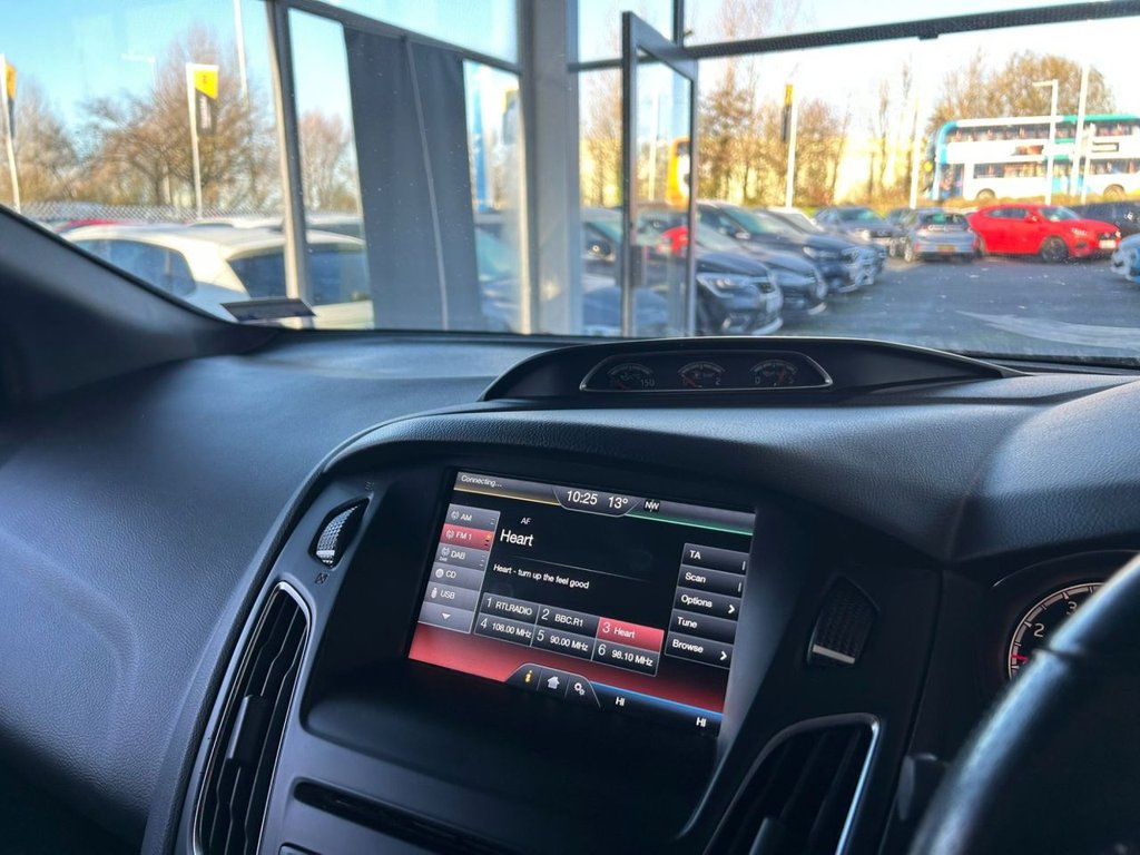 Used Ford Focus 2015 for sale - 76686678: Photo 16