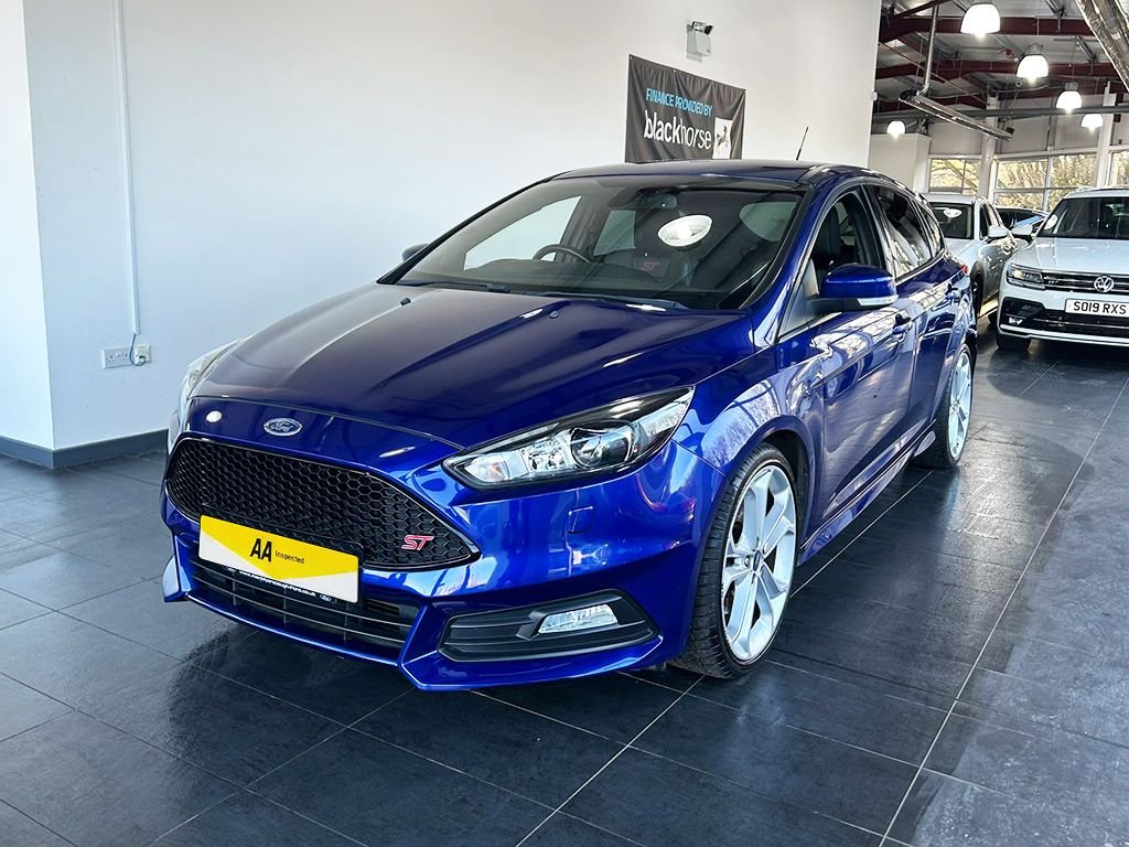 Used Ford Focus 2015 for sale - 76686678: Photo 6