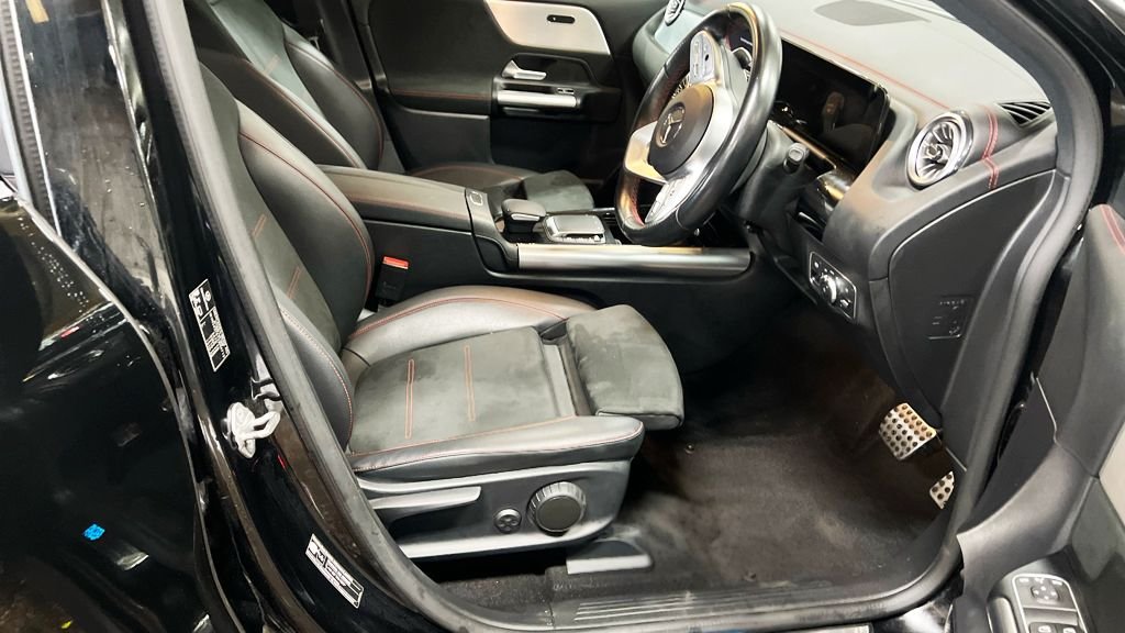 Used Mercedes-Benz EQA 2021 for sale - 76686527: Photo 10