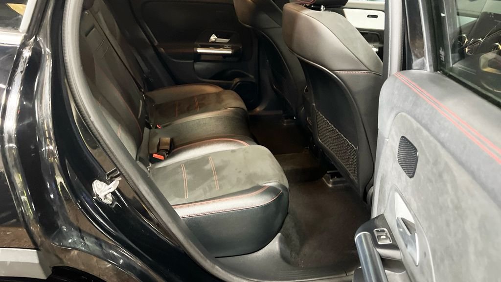 Used Mercedes-Benz EQA 2021 for sale - 76686527: Photo 11