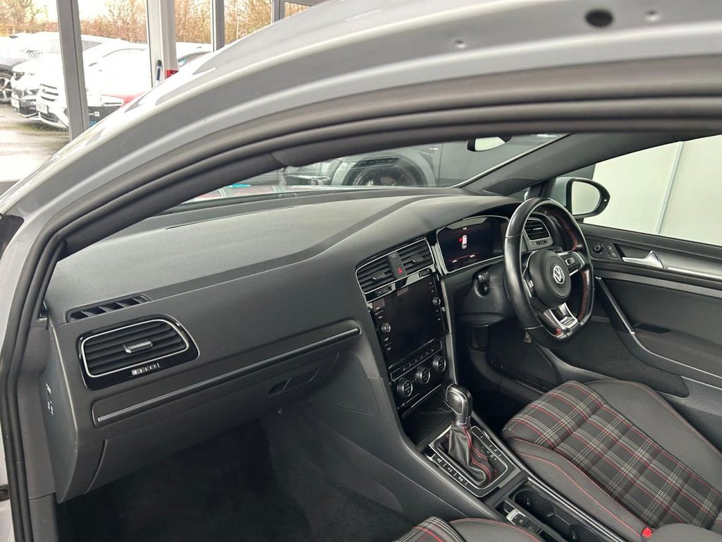 Used Volkswagen Golf 2019 for sale - 77904746: Photo 15