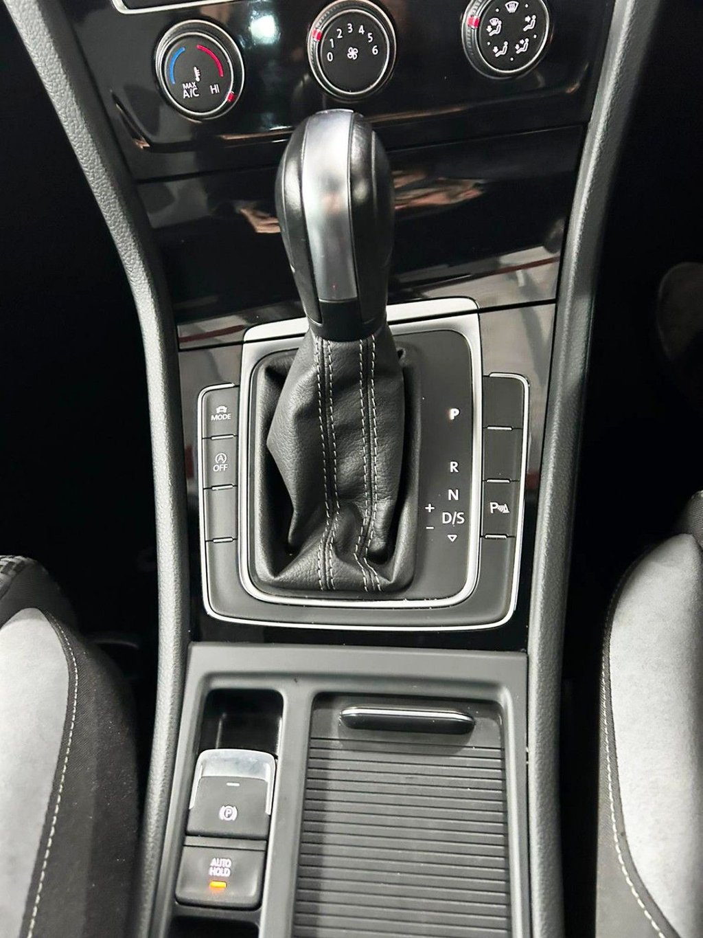 Used Volkswagen Golf 2020 for sale - 76386476: Photo 20