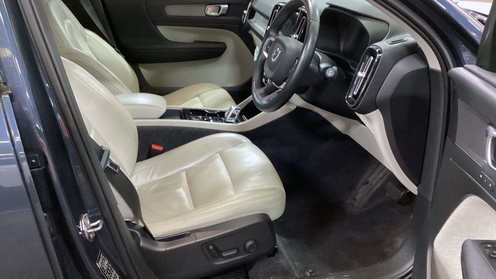 Used Volvo XC40 2021 for sale - 76368154: Photo 10