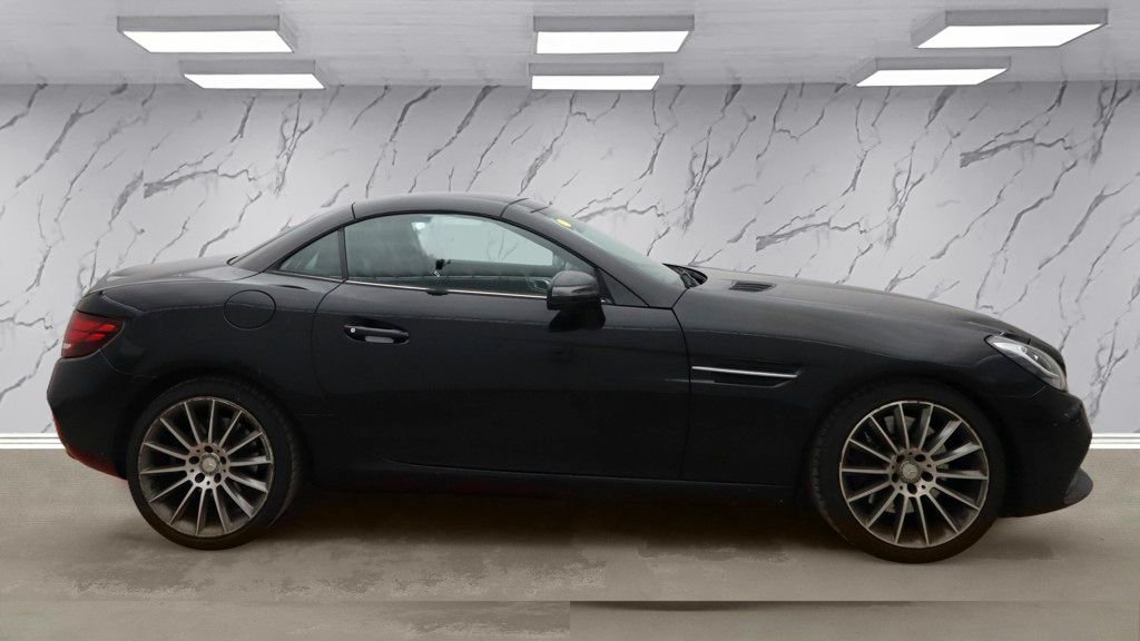 Used Mercedes-Benz SLC 2018 for sale - 78017907: Photo 8