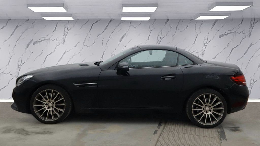 Used Mercedes-Benz SLC 2018 for sale - 78017907: Photo 9