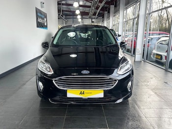 Used Ford Fiesta 2018 for sale - 77327987: Photo
