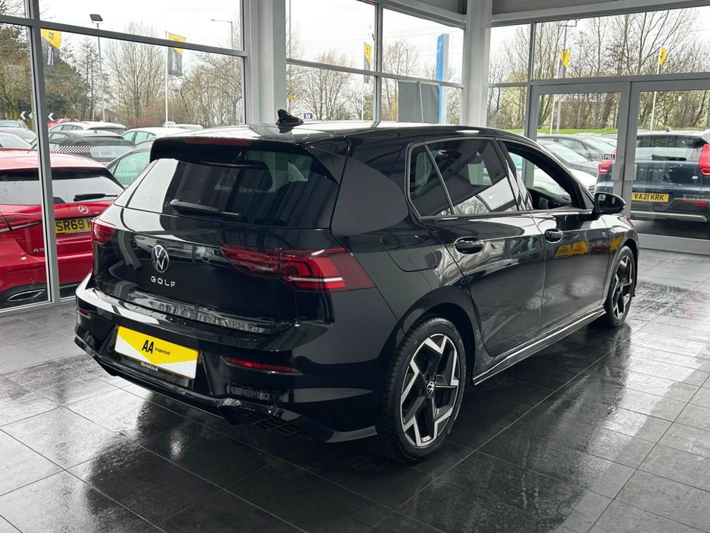 Used Volkswagen Golf 2024 for sale - 76973602: Photo 11