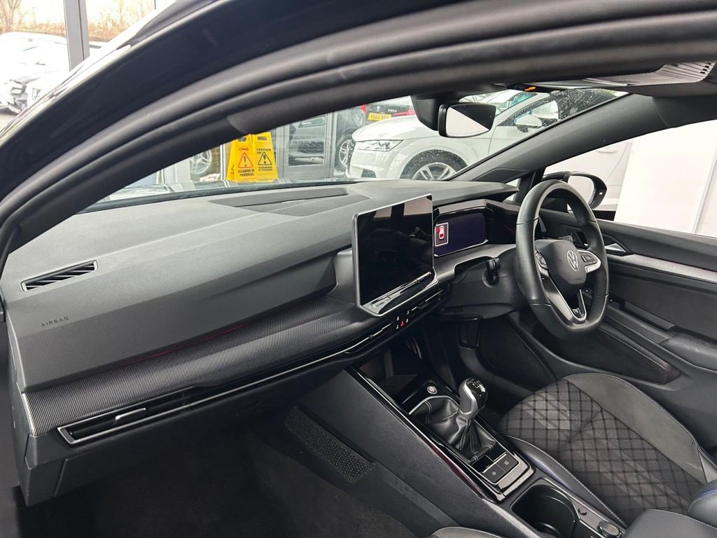 Used Volkswagen Golf 2024 for sale - 76973602: Photo 15