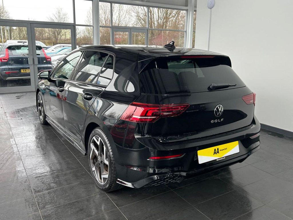 Used Volkswagen Golf 2024 for sale - 76973602: Photo 9