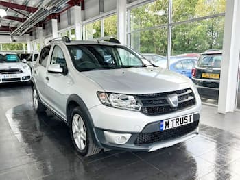 Used Dacia Sandero Stepway 2016 for sale - 79763802: Photo