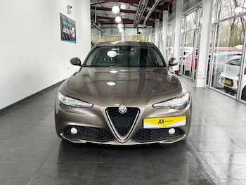 Used Alfa Romeo Giulia 2018 for sale - 78671940: Photo