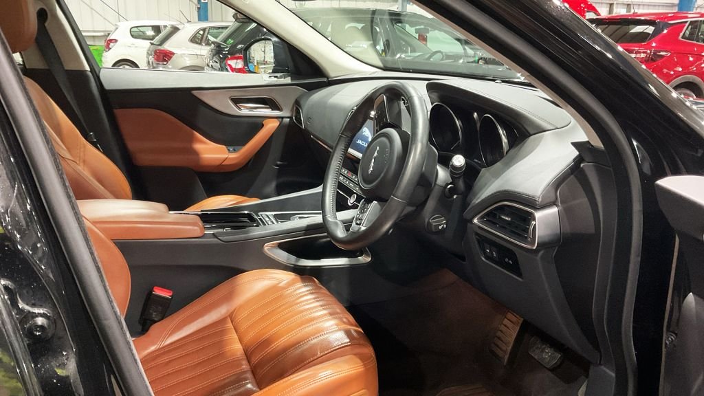 Used Jaguar F-Pace 2019 for sale - 78017924: Photo 13