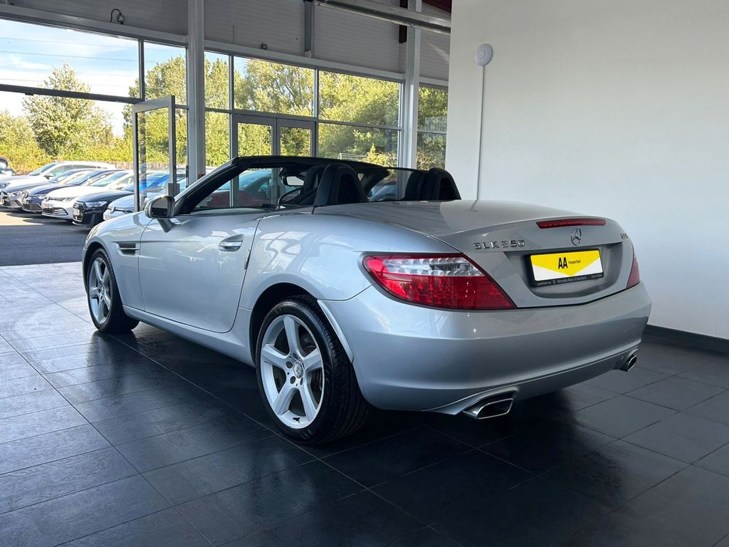 Used Mercedes-Benz SLK 2014 for sale - 75875926: Photo 10