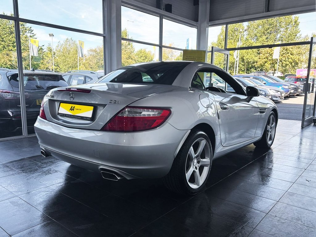 Used Mercedes-Benz SLK 2014 for sale - 75875926: Photo 15