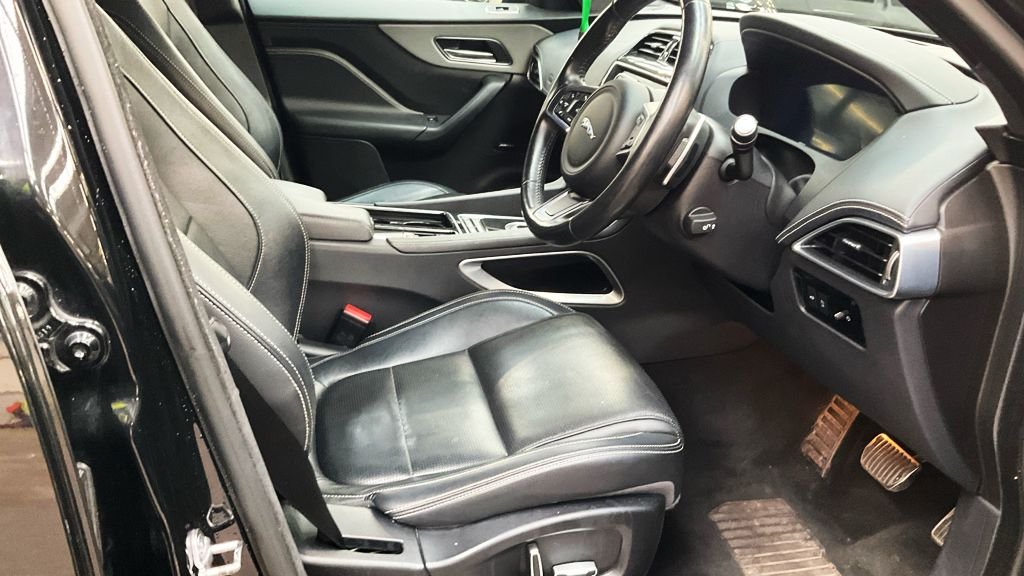 Used Jaguar F-Pace 2019 for sale - 77919863: Photo 13