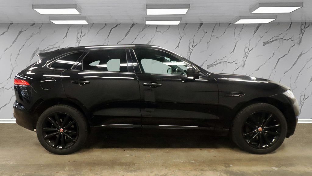 Used Jaguar F-Pace 2019 for sale - 77919863: Photo 8