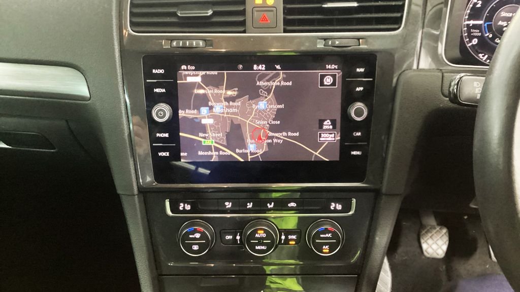 Used Volkswagen Golf 2019 for sale - 76841529: Photo 9