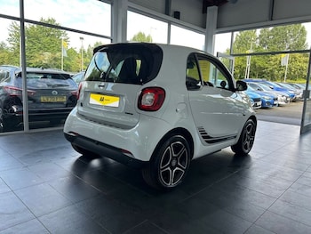 Used smart fortwo 2020 for sale - 75630755: Photo