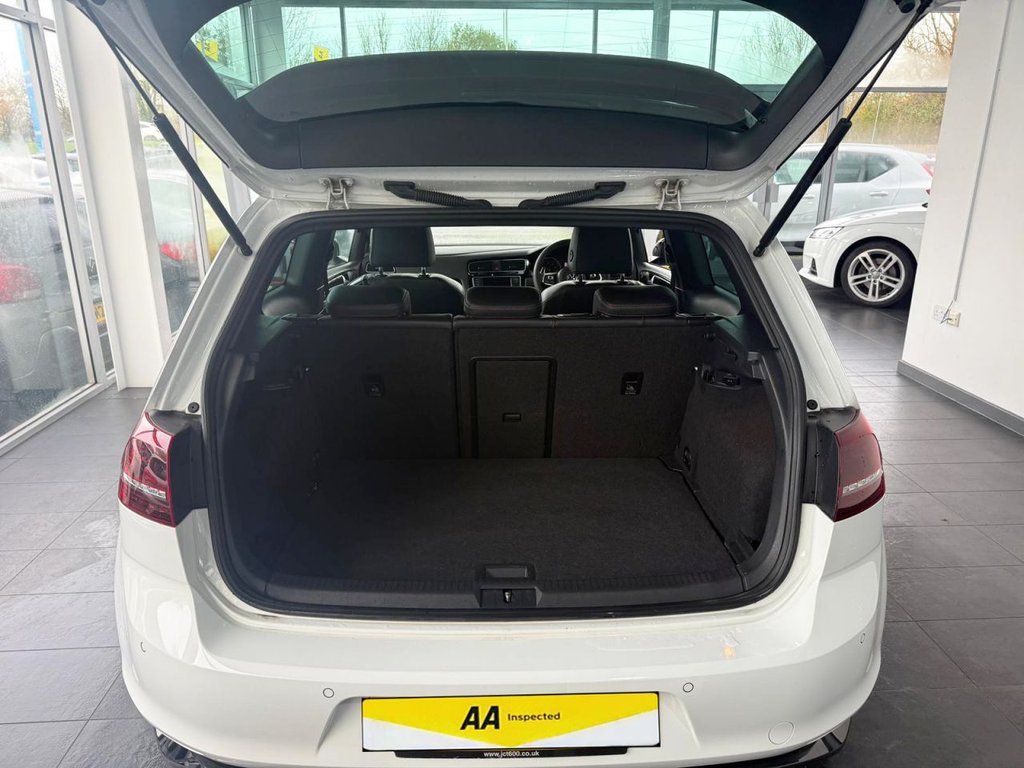 Used Volkswagen Golf 2017 for sale - 76496818: Photo 29