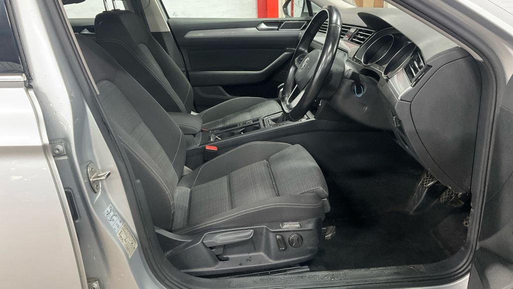 Used Volkswagen Passat 2020 for sale - 76883749: Photo 10