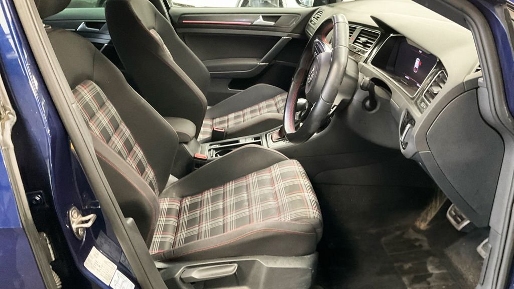 Used Volkswagen Golf 2019 for sale - 77835696: Photo 13