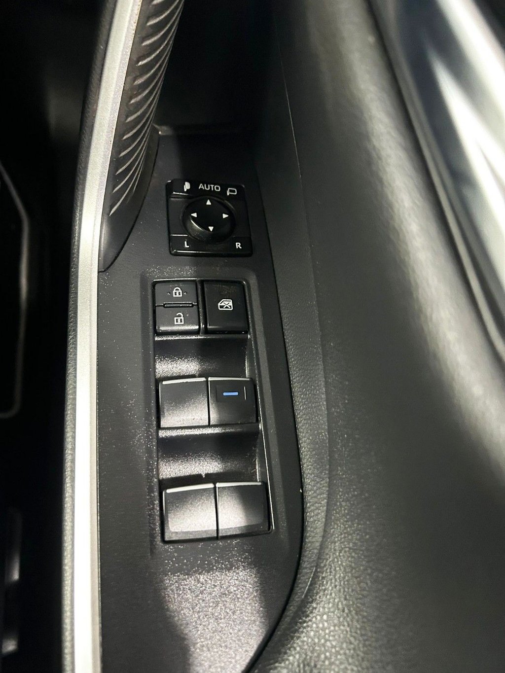 Used Toyota RAV4 2019 for sale - 75537953: Photo 21