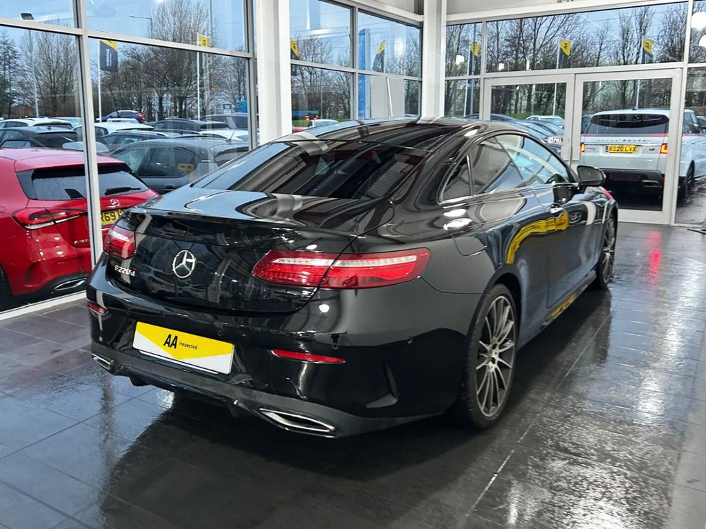 Used Mercedes-Benz E Class 2020 for sale - 76973606: Photo 11