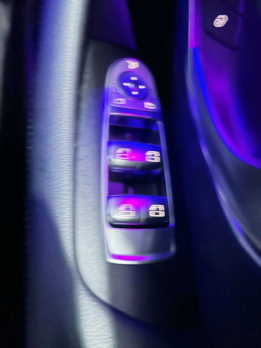 Used Mercedes-Benz E Class 2020 for sale - 76973606: Photo 23