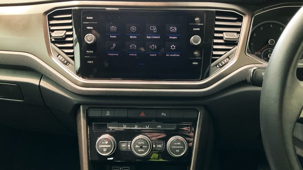 Used Volkswagen T-Roc 2019 for sale - 77835703: Photo 11