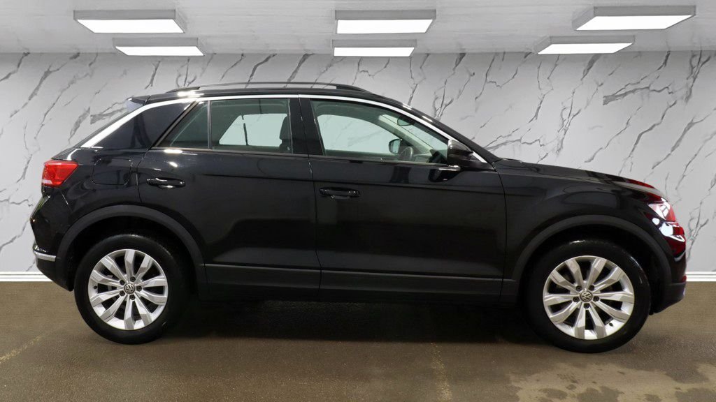 Used Volkswagen T-Roc 2019 for sale - 77835703: Photo 8