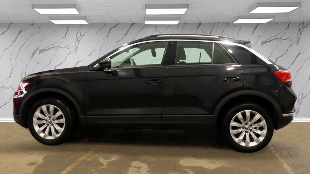 Used Volkswagen T-Roc 2019 for sale - 77835703: Photo 9