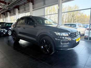 Used Volkswagen T-Roc 2020 for sale - 74078073: Photo
