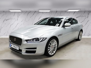 Used Jaguar XE 2018 for sale - 78985819: Photo
