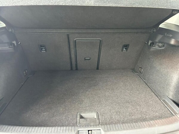 Used Volkswagen Golf 2019 for sale - 74806642: Photo 20