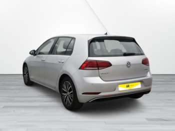 Used Volkswagen Golf 2019 for sale - 74806642: Photo