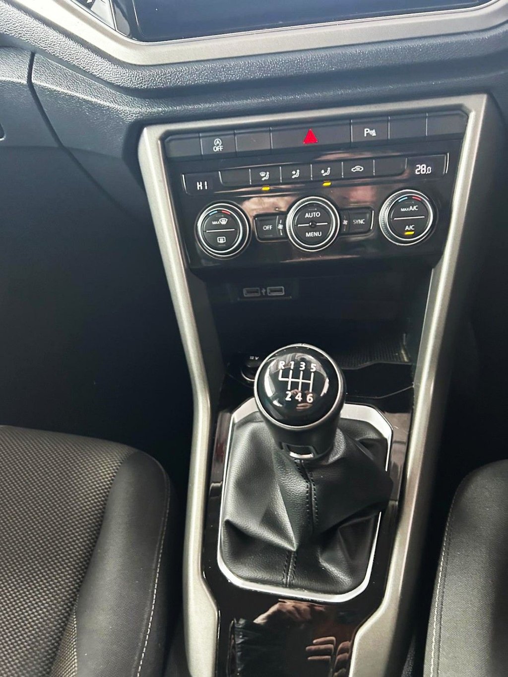 Used Volkswagen T-Roc 2020 for sale - 77250629: Photo 18