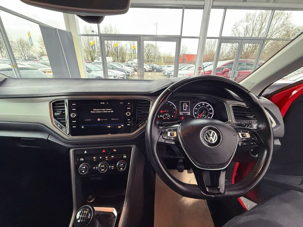 Used Volkswagen T-Roc 2020 for sale - 77250629: Photo 20