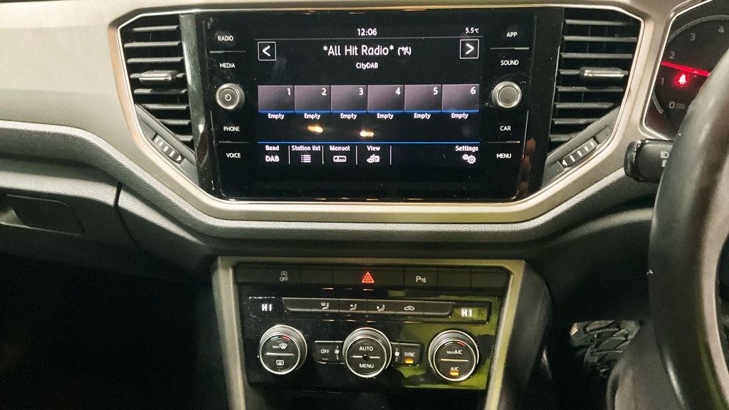 Used Volkswagen T-Roc 2020 for sale - 77250629: Photo 9