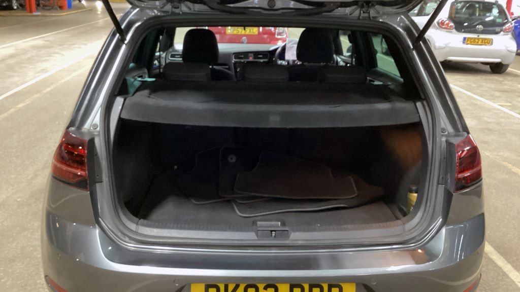 Used Volkswagen Golf 2019 for sale - 76386468: Photo 12