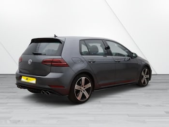 Used Volkswagen Golf 2019 for sale - 76386468: Photo