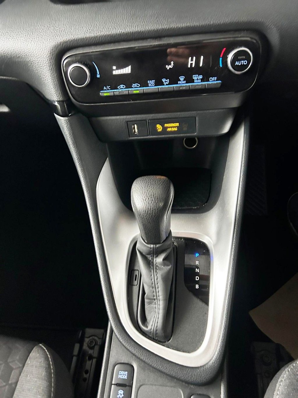 Used Toyota Yaris 2022 for sale - 77806395: Photo 18